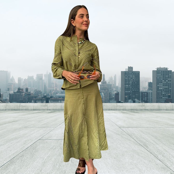 Elegantes Zweiteiler-Set für Damen mit Rock und Langarm-Bluse