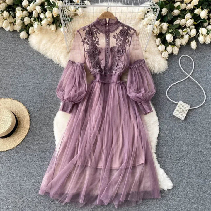 Blumenkleid elegant mit Haken-Detail – feminines Midikleid für besondere Anlässe